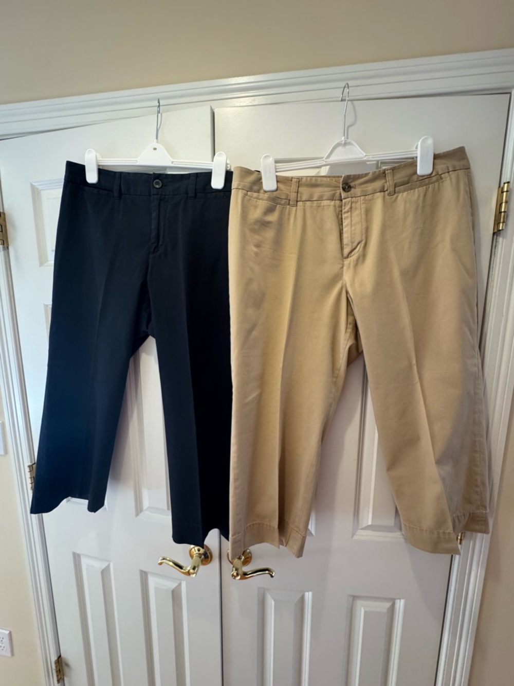GAP Women's Capris - Black and Khaki